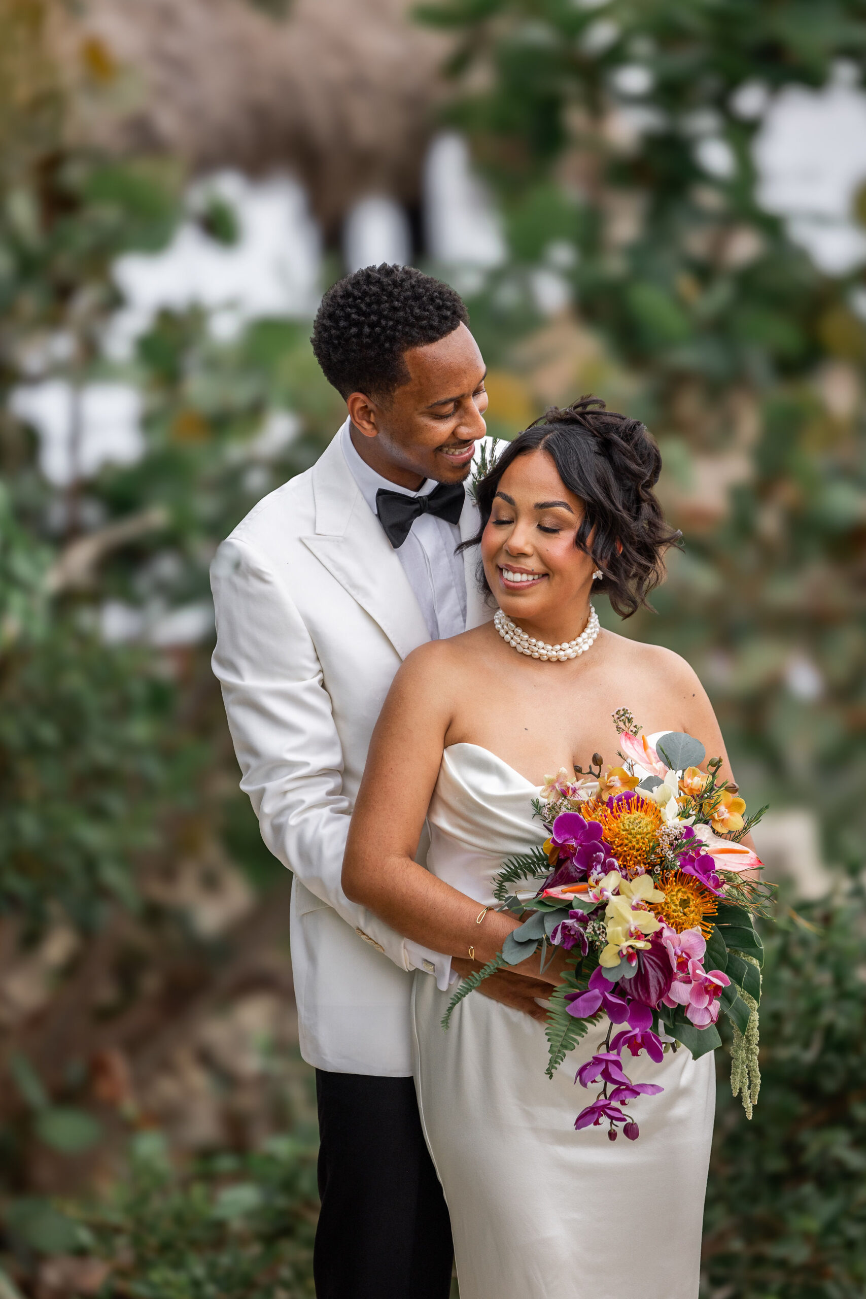 Gallery Happy Bride & Groom