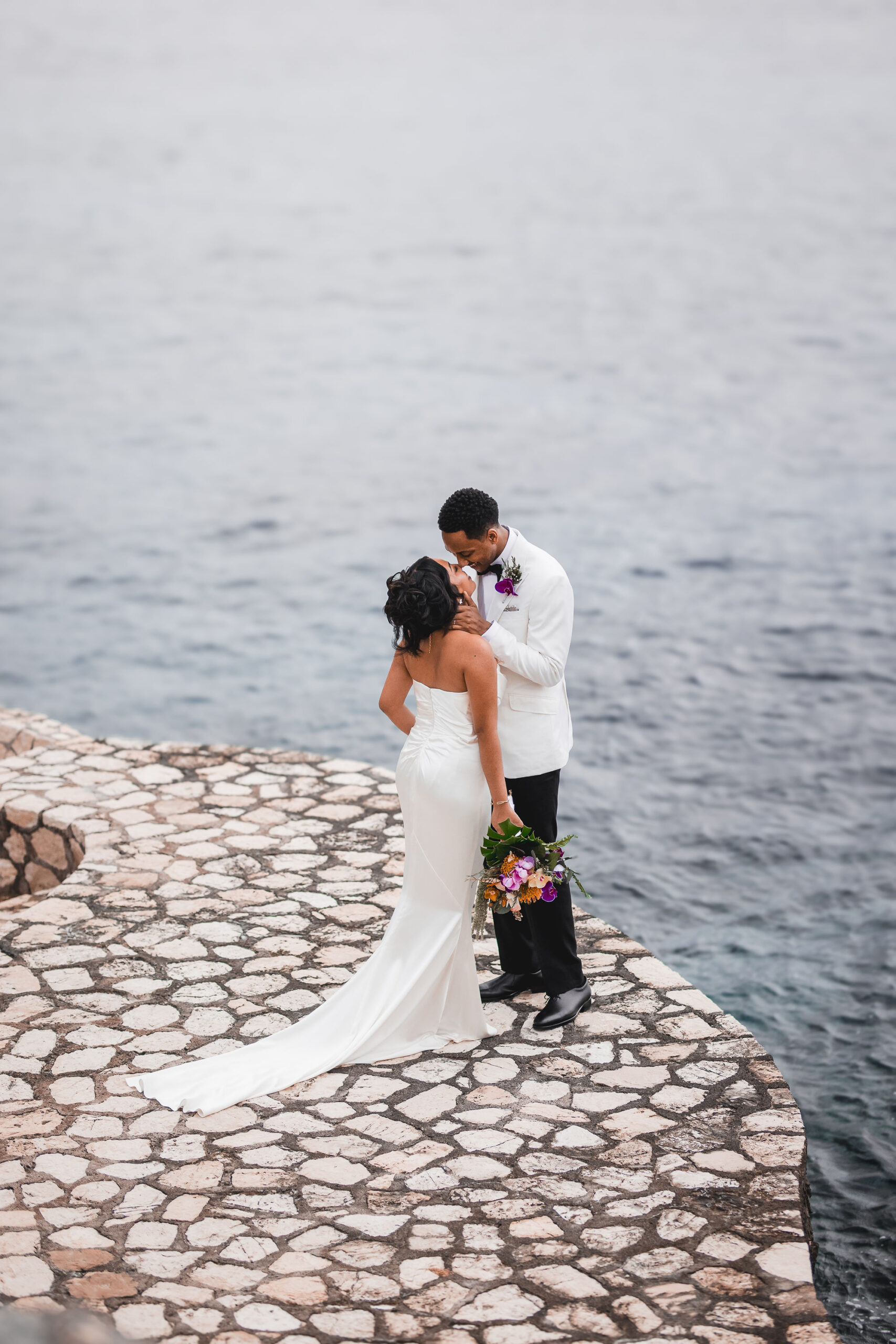 Gallery Bride & groom kiss