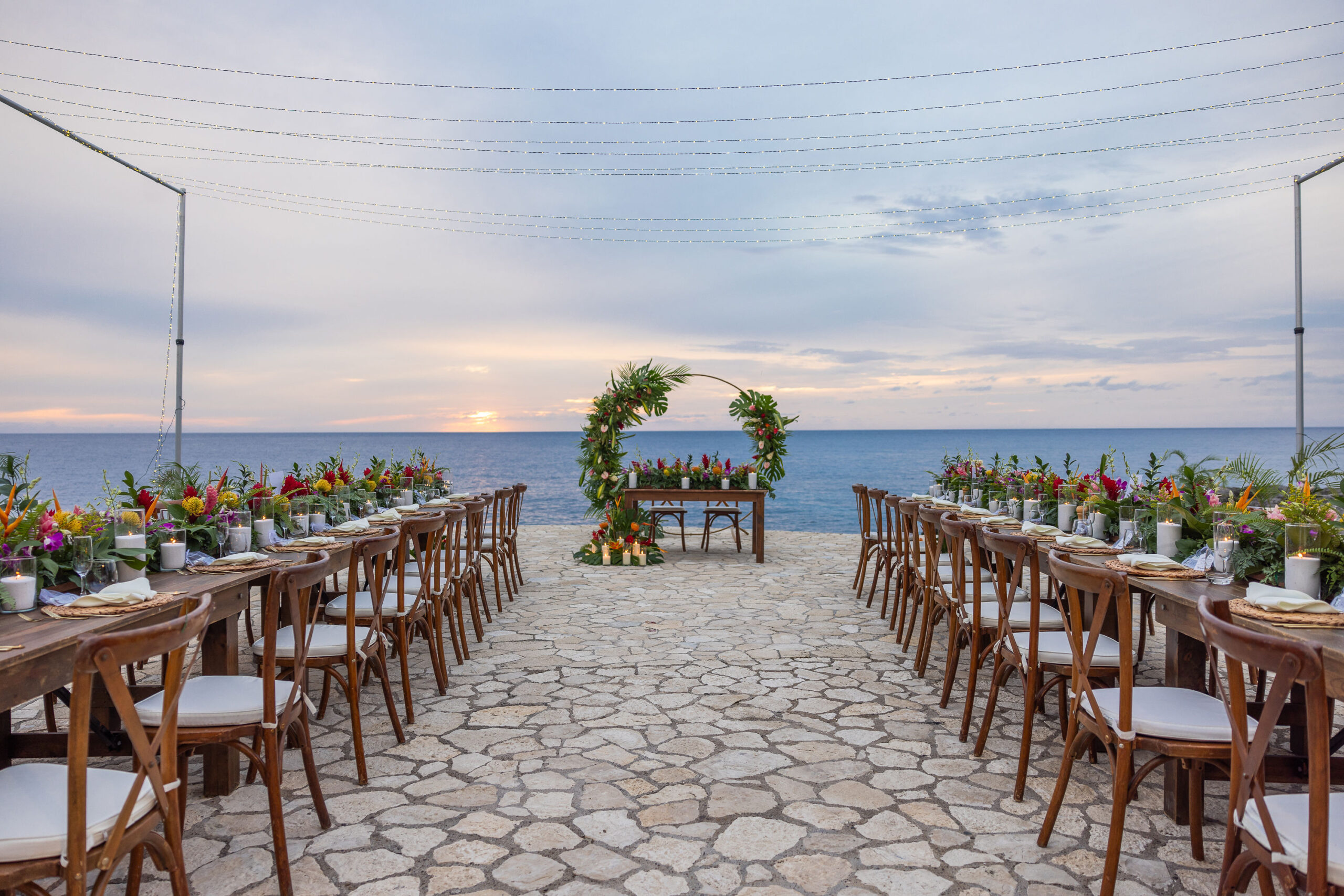Gallery Reception decor image