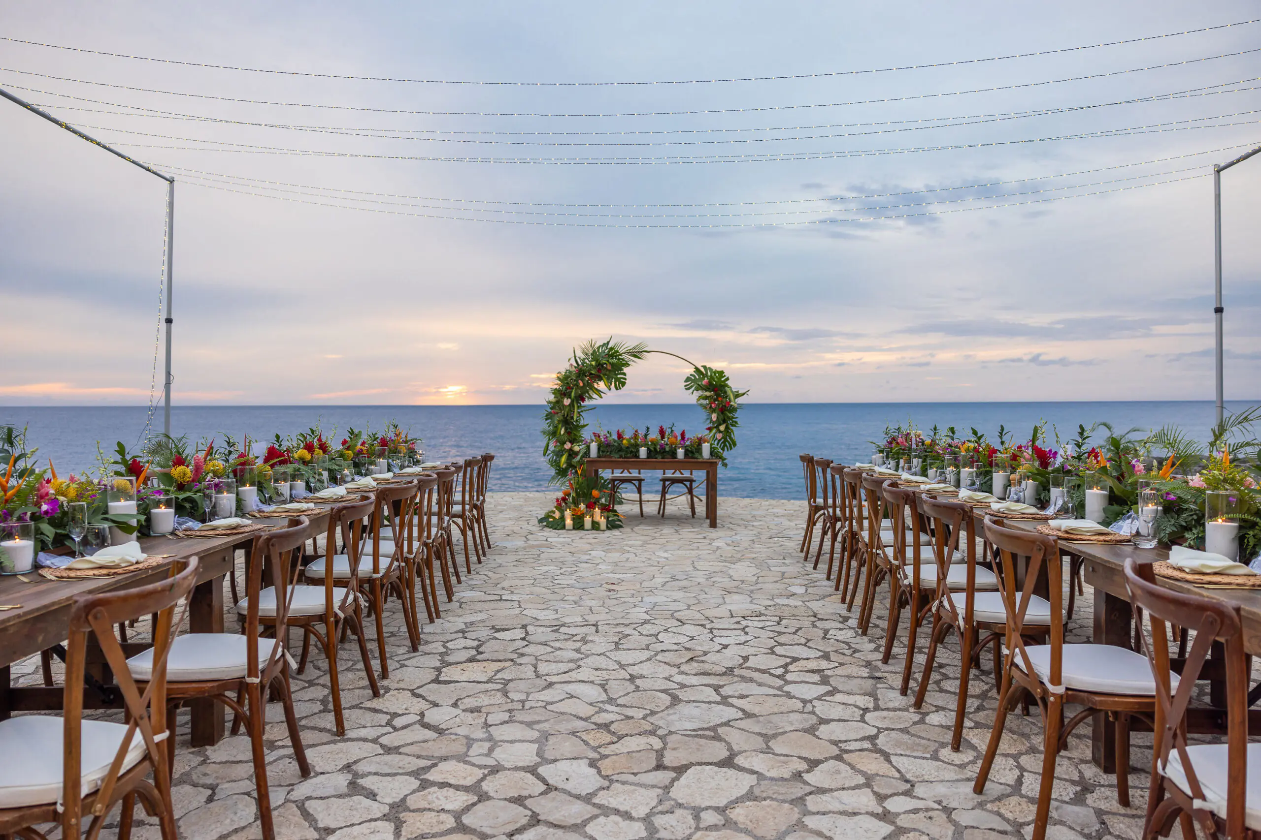 Gallery Reception decor image