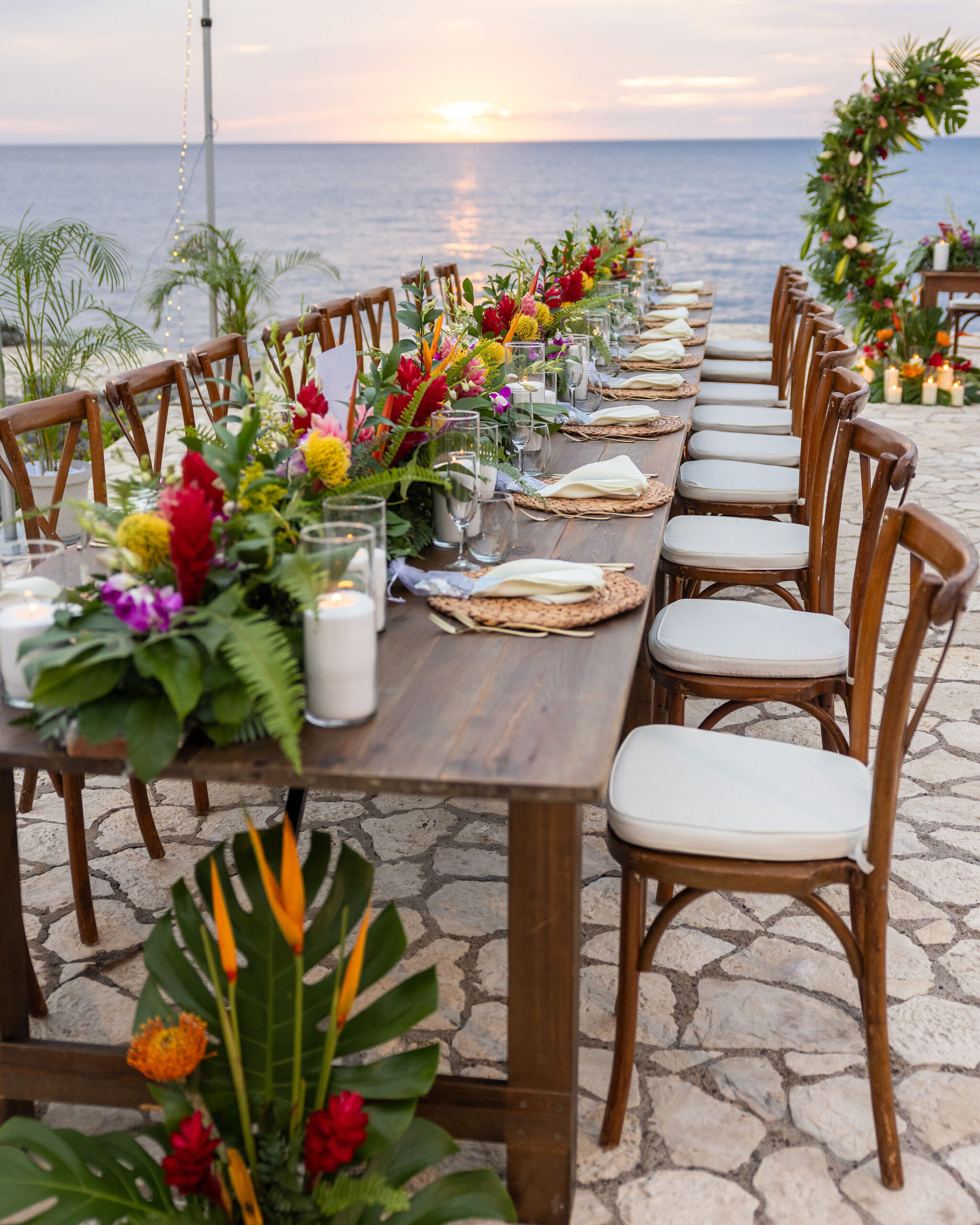 Gallery Reception decor image